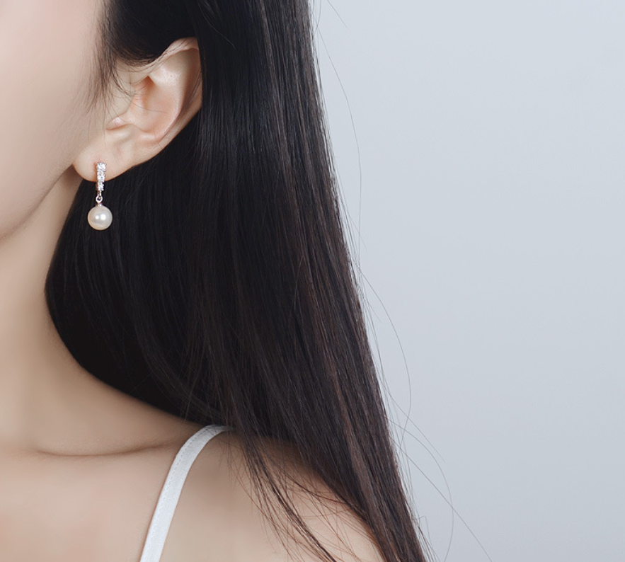 Posh Pearl Drop Earrings