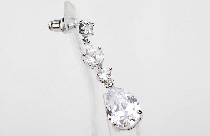 Modern Lady Dangle Earrings