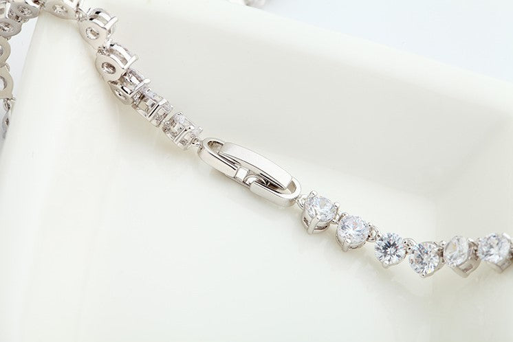 Classy Solitaire Tennis Necklace